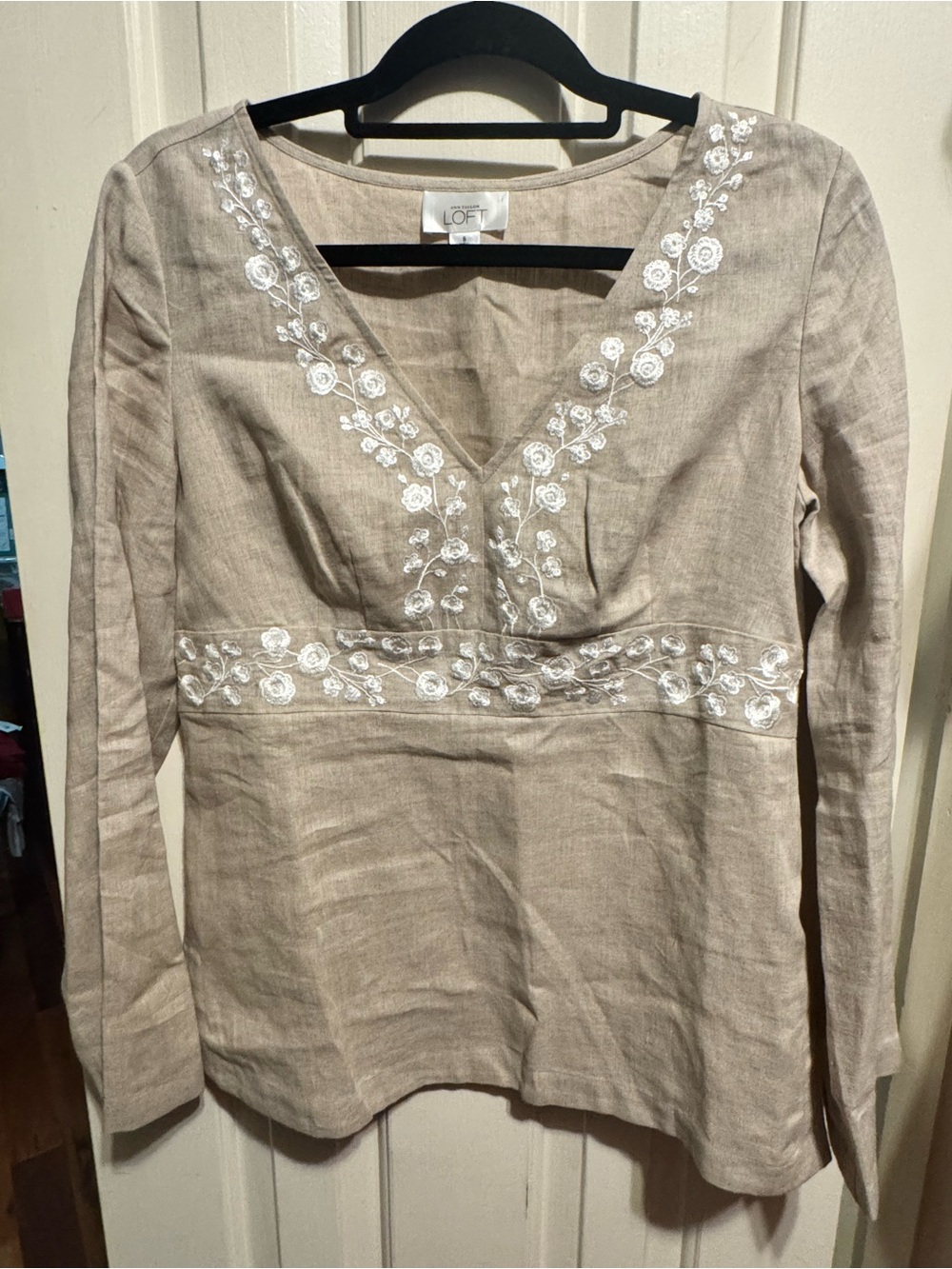 LOFT Beige Linen V-Neck Tunic with White Floral Embroidery - Picture 1 of 3